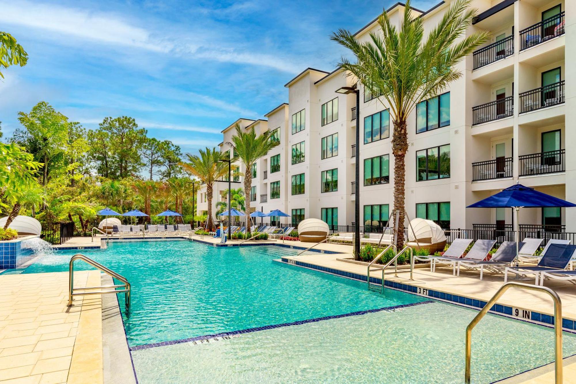 The Grove Resort & Water Park Orlando Exterior photo